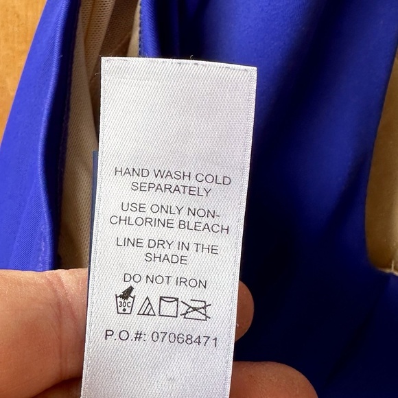 Swimsuits for All Blue V-Neck Ruched Skirted Swimsuit Blue - Picture 9 of 13